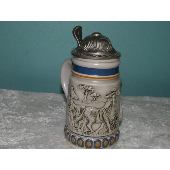 🎁Avon Endangered Species Mountain Zebra Mini Stein Vintage 1992 - Picture 4 of 9